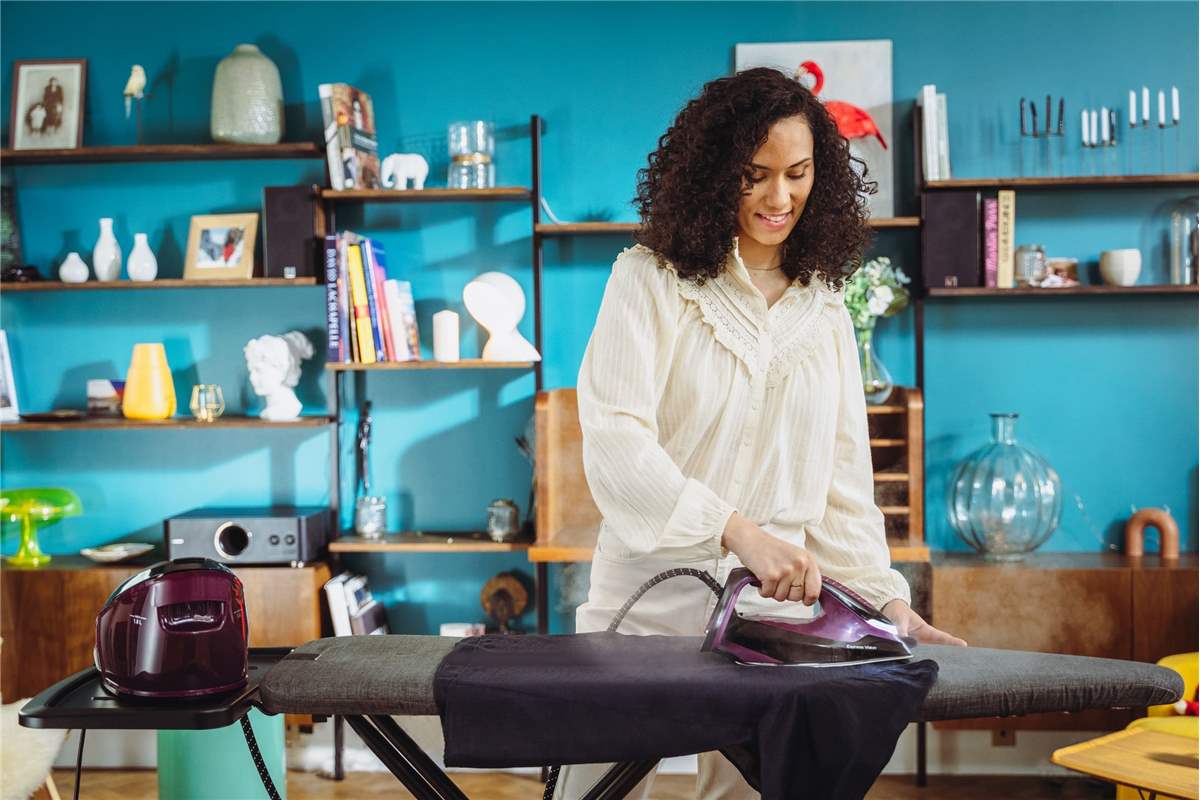 Parní generátor Tefal Express Vision SV8152E0 fialový/černý (obrázek 7)
